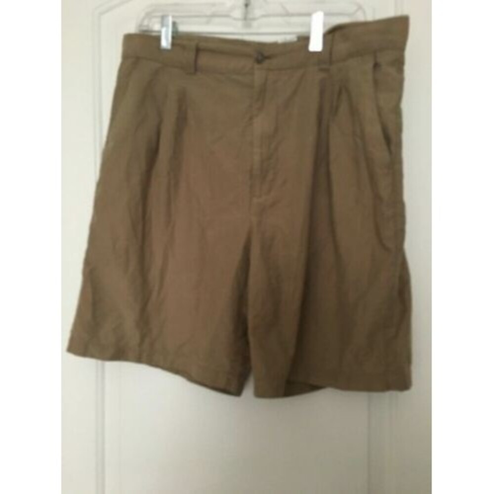 Pierre Cardin Men's Brown Shorts Pleated Front Pockets Size 36